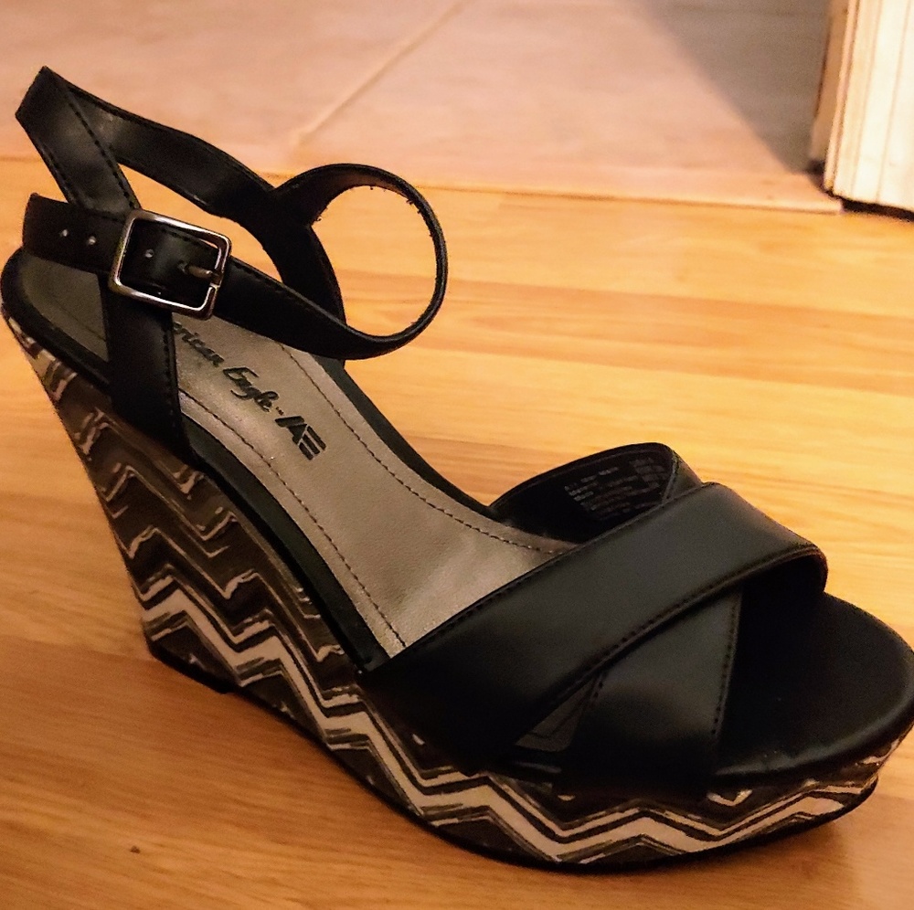 American Eagle Chevron Wedges